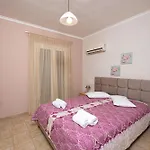 Caza Levantiera Lefkada فيلة