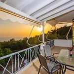 Caza Levantiera Lefkada