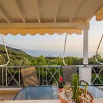 Caza Levantiera Lefkada فيلة Kalamítsi