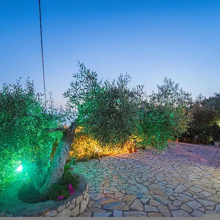 Caza Levantiera Lefkada فيلة *