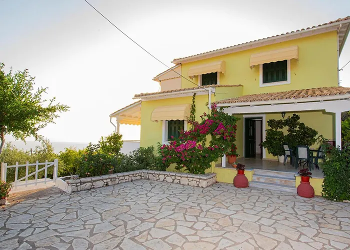 Caza Levantiera Lefkada * Каламици